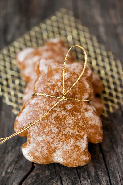 Pão de gengibre em forma de urso — Fotografia de Stock