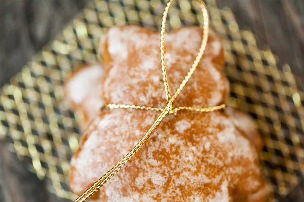 クマの形をした生姜パン — ストック写真