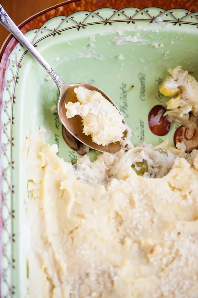 Bratkartoffeln mit Käse und Brokkoli — Stockfoto