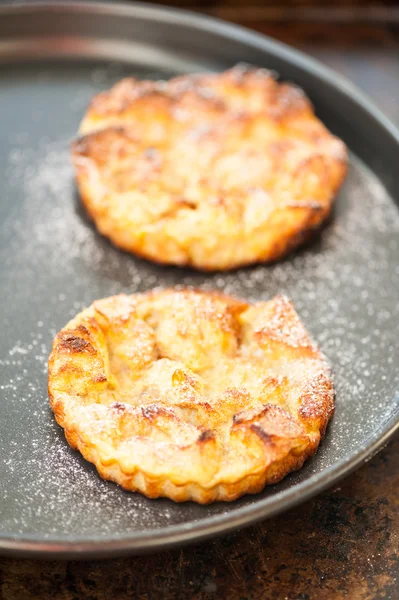 Ofen gebackener französischer Toast mit Ahornsirup — Stockfoto