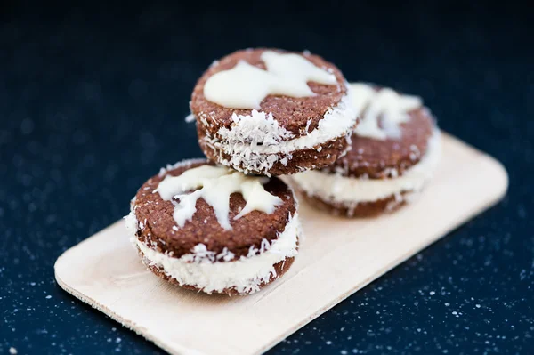 Galletas sándwich con chocolate paraNavidad — Foto de Stock