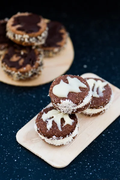Sandwich cookies met chocolade forchristmas — Stockfoto