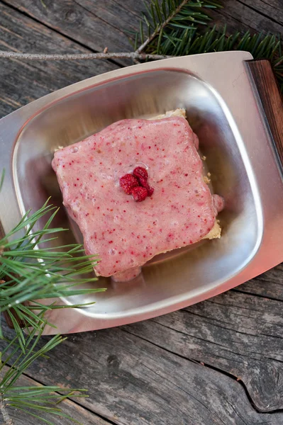 Raw cheese cake — Stock Photo, Image