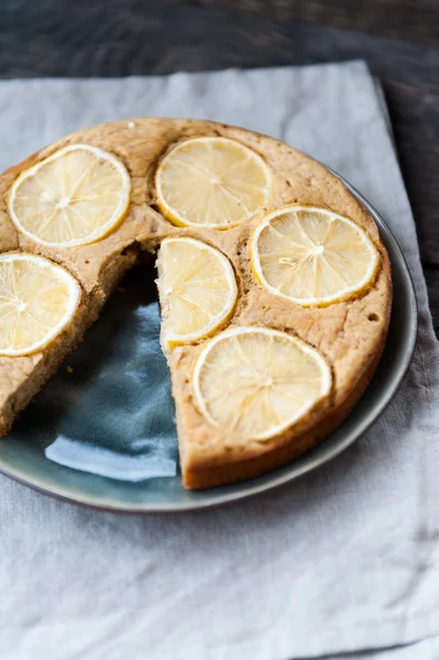 Hemgjord citron tårta — Stockfoto