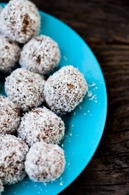 Çiğ çikolata truffles