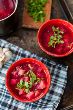 Geleneksel Romen çorbası