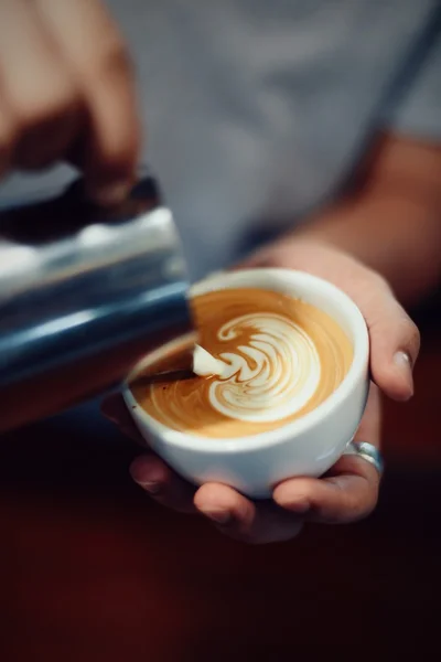 Kaffee-Latte-Kunst im Café — Stockfoto