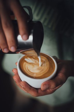 nasıl kahve latte sanat yapmak