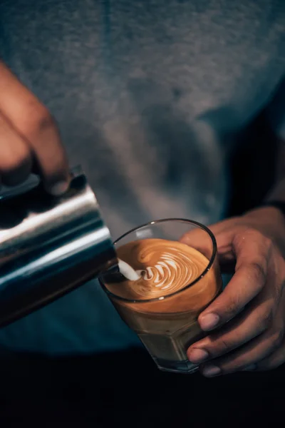 Kaffee-Latte-Kunst im Café — Stockfoto