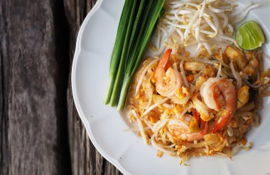 Tay tarzı noodle
