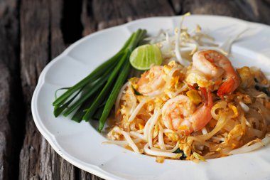 Tay tarzı noodle