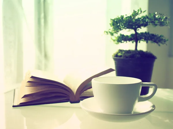 Coffee open book and small tree — Stock Photo, Image