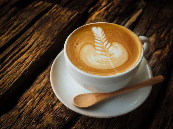 Coffee latte art in coffee shop — Stock Photo, Image