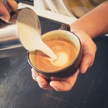 Latte sanat kahve yapmak nasıl 