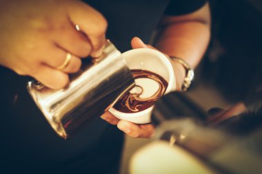 nasıl kahve latte sanat yapmak