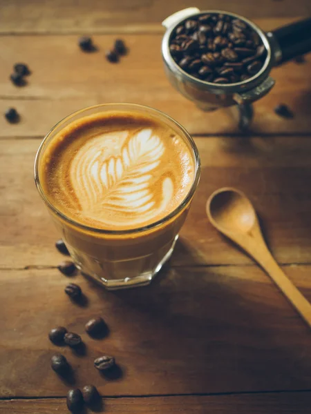 Kuppi kahvia latte puun rakenne — kuvapankkivalokuva