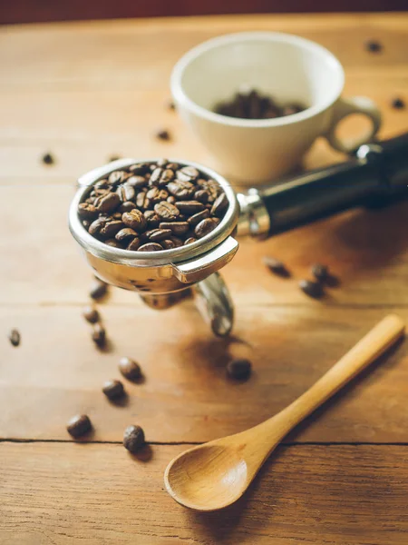 Tazza di caffè latte sulla consistenza del legno — Foto Stock