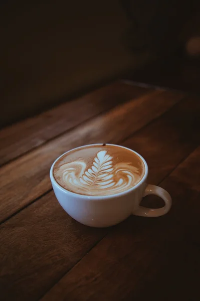 Filiżankę kawy w kawiarni — Zdjęcie stockowe