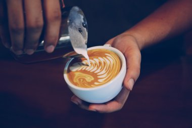 Kahve Tablo kahve dükkanı üzerinde Vintage renk tonu