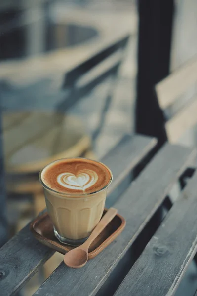 Tazza di caffè latte art — Foto Stock