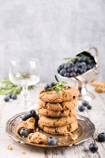 Chocolate chip and blueberries cookies — Stock Photo, Image