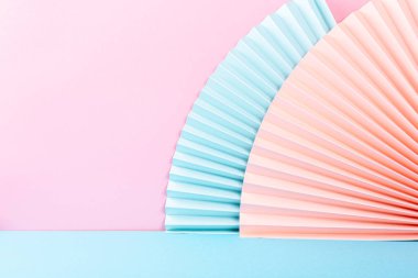 Kağıt vantilatörlü renkli soyut arkaplan