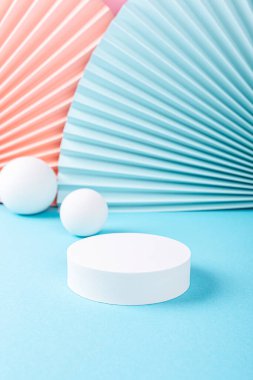 Kağıt vantilatörlü renkli soyut arkaplan