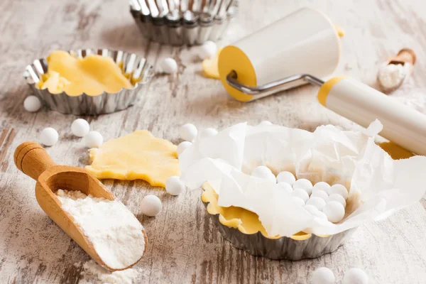 Ingrediënten voor deeg bodem voor taartje. — Stockfoto