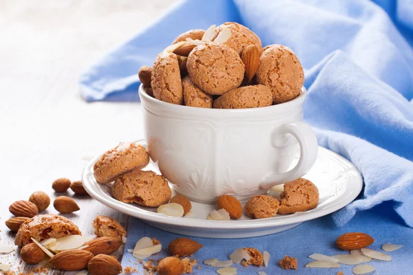 Italian almond cookie amaretti — Stock Photo, Image