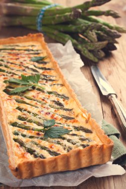  pecorino ve pastırma ile tuzlu tart