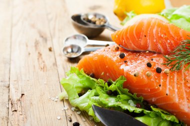 Lezzetli somon fileto, omega 3 yağ içinde zengin