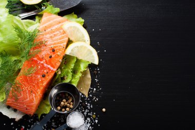 Lezzetli somon fileto, omega 3 yağ içinde zengin