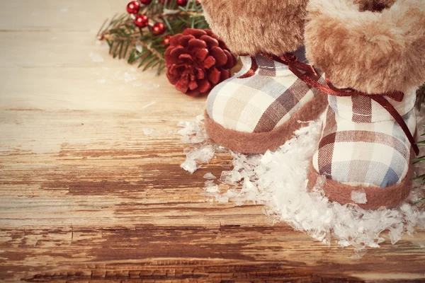 Fundo de Natal com botas de feltro — Fotografia de Stock