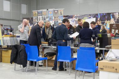 Merhaba Fi ve yüksek son Moskova'da göstermek