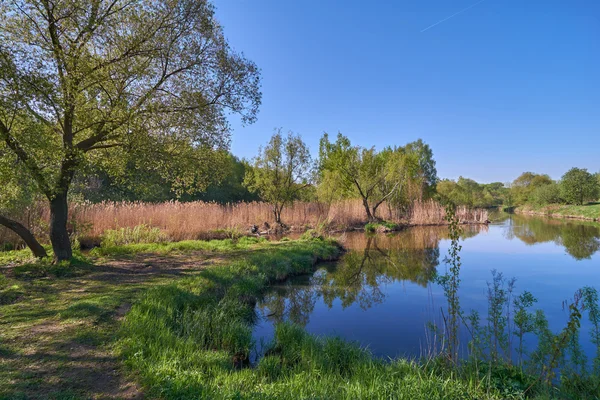 Op de rivier — Stockfoto