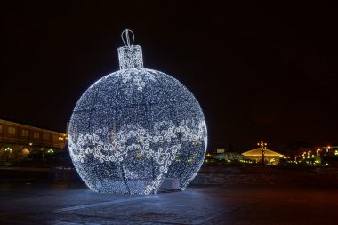 Moskova'da dev Led ışıklar topu