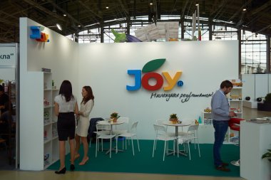 Çiçek göstermek standında