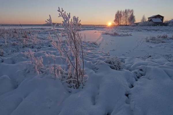 Första strålar av sol — Stockfoto