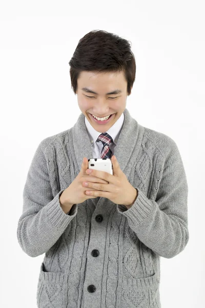 Mycket Lycklig Ung Asiatisk Man Med Smart Phone — Stockfoto