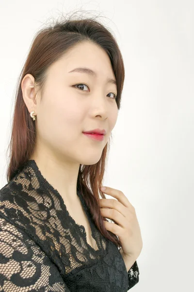 Portret van mooie aziatische vrouw — Stockfoto