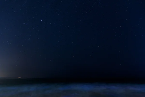 Nuit mer ciel étoiles — Photo