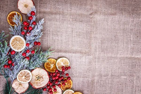 Bakgrund torkade äpple apelsin säckväv viburnum — Stockfoto