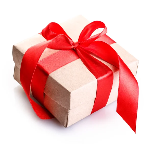 Δώρο κουτί κόκκινο τόξο απομονωμένες — Φωτογραφία Αρχείου