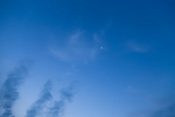 Mavi gökyüzü — Stok fotoğraf