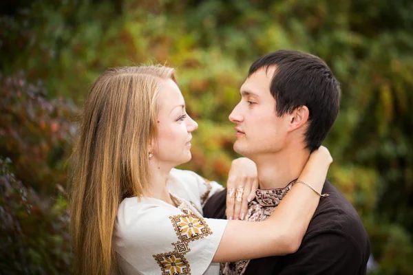 Couple love walk — Stock Photo, Image