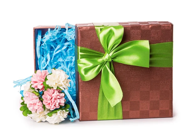 Geschenk box boog bloemen — Stockfoto