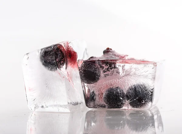 Borůvkové kostky ledu — Stock fotografie