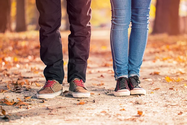 Pria pasangan kaki wanita — Stok Foto