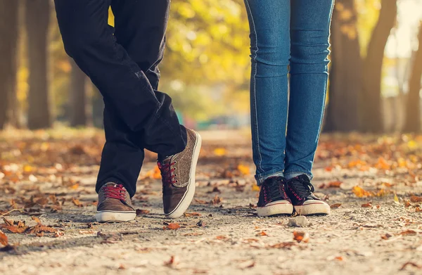 Pria pasangan kaki wanita — Stok Foto