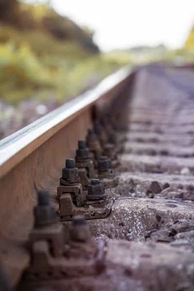 El ferrocarril va a la distancia —  Fotos de Stock